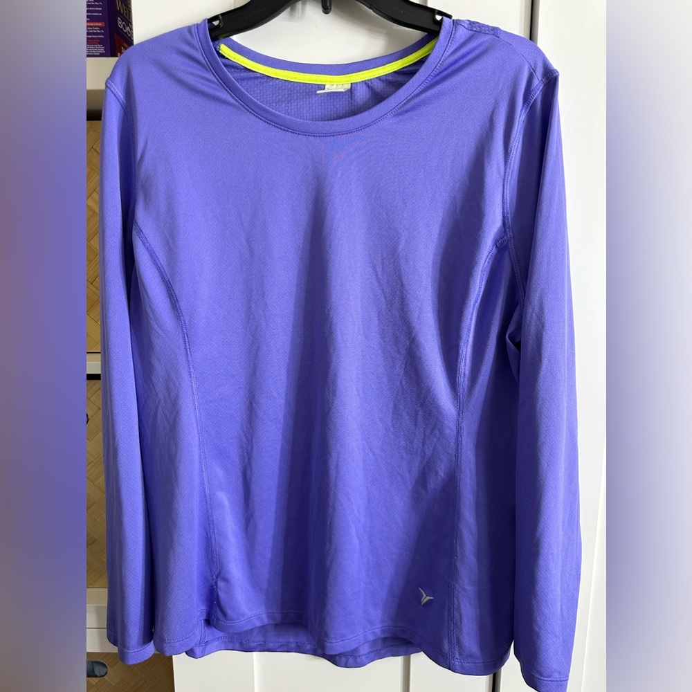 Old Navy active workout long sleeve top XL purple